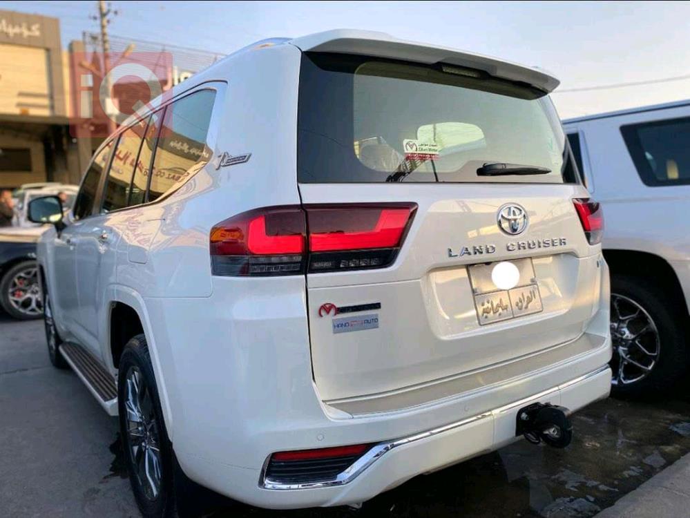 تويوتا لاندكروزر